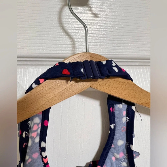 - Old Navy Floral Swimsuit one piece Size 4T - Picture 4 of 9